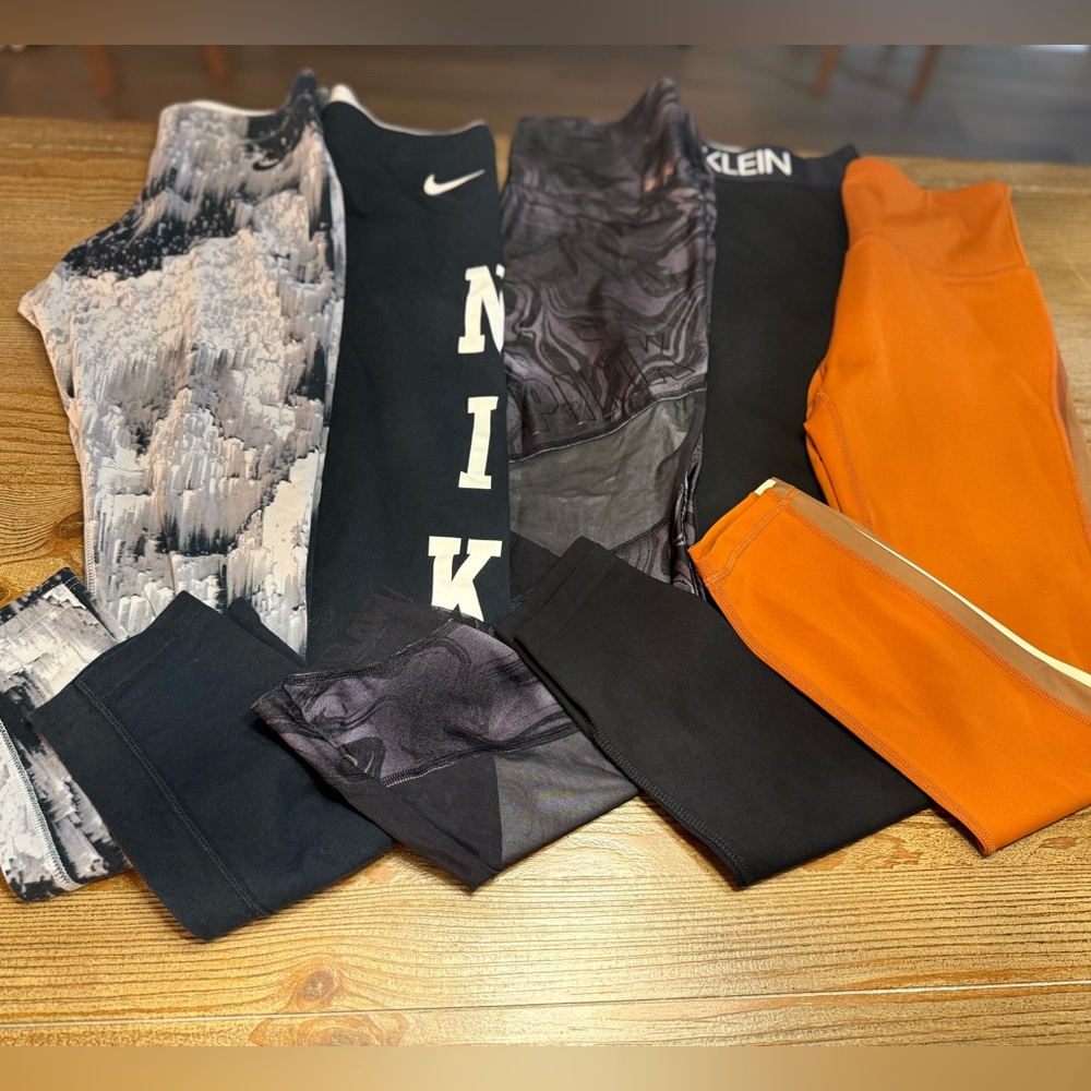 Athletic 5 Piece Pants Bundle. Excellent Condition! 🏃‍♀️